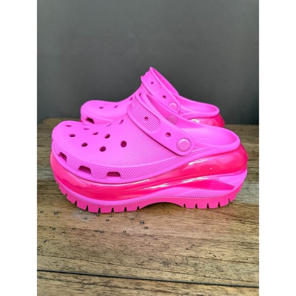 Crocs Classic Mega Crush Clogs - Picture 6 of 9